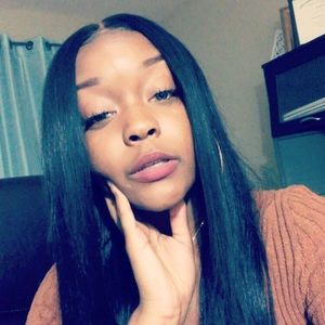 Meet your Posher, Diamond